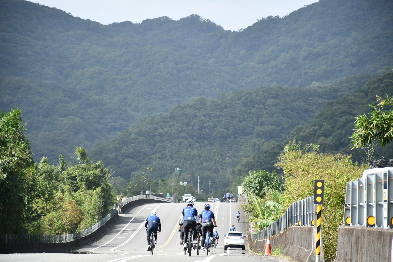 The pack riding on into the mountains